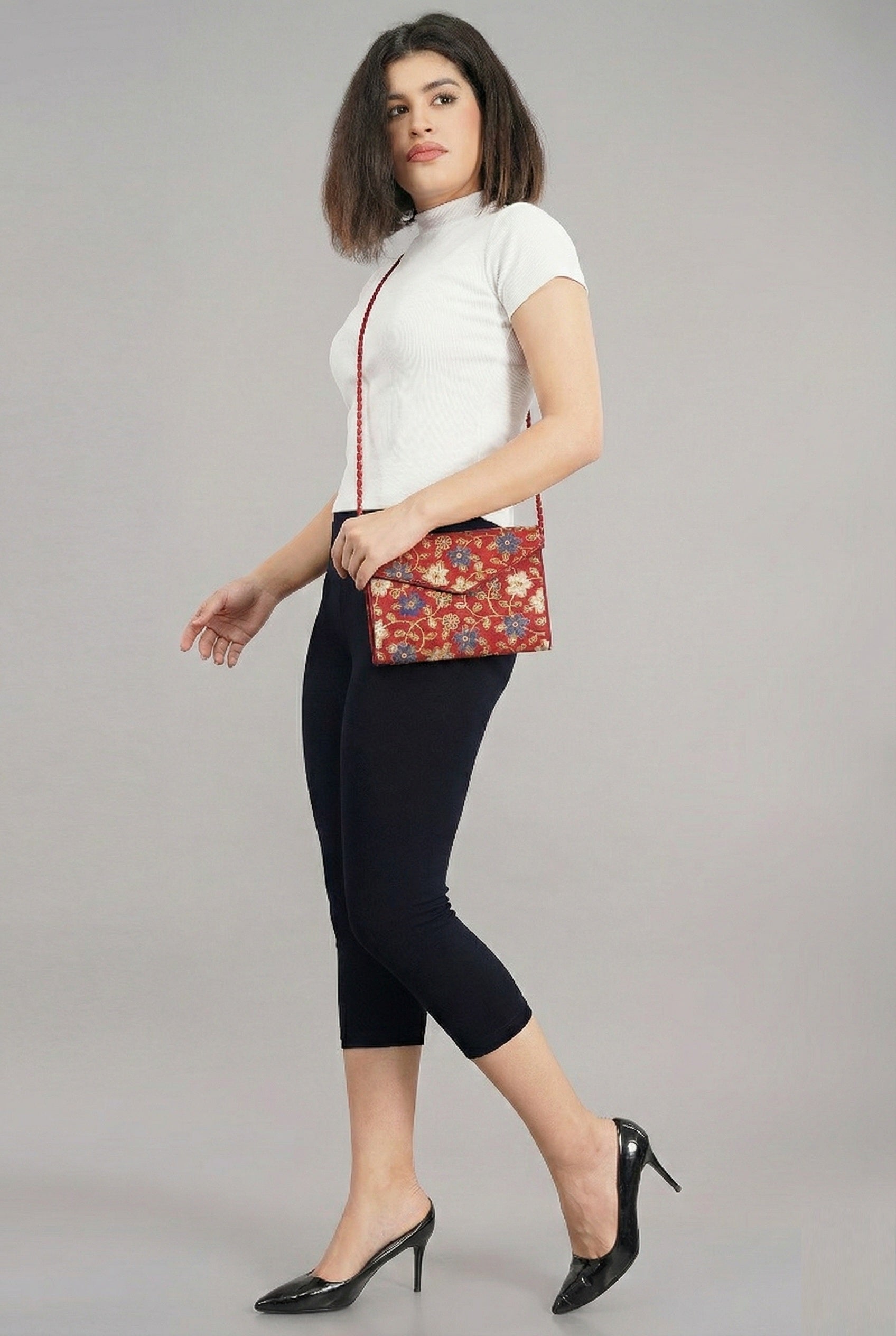 Shsuvia Women's Mid Waist Stretchable Cropped 3/4th Length Leggings