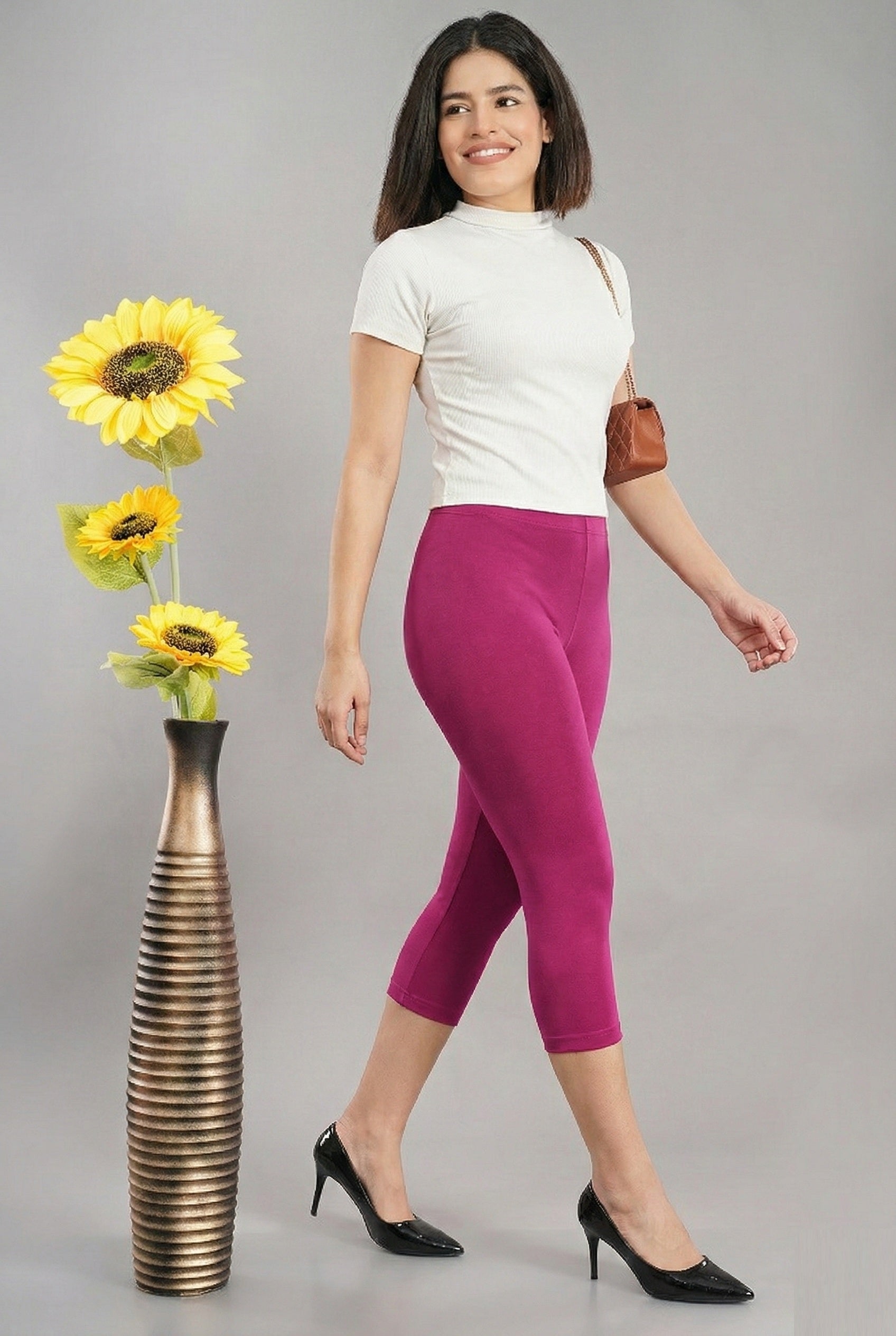 Shsuvia Women's Mid Waist Stretchable Cropped 3/4th Length Leggings