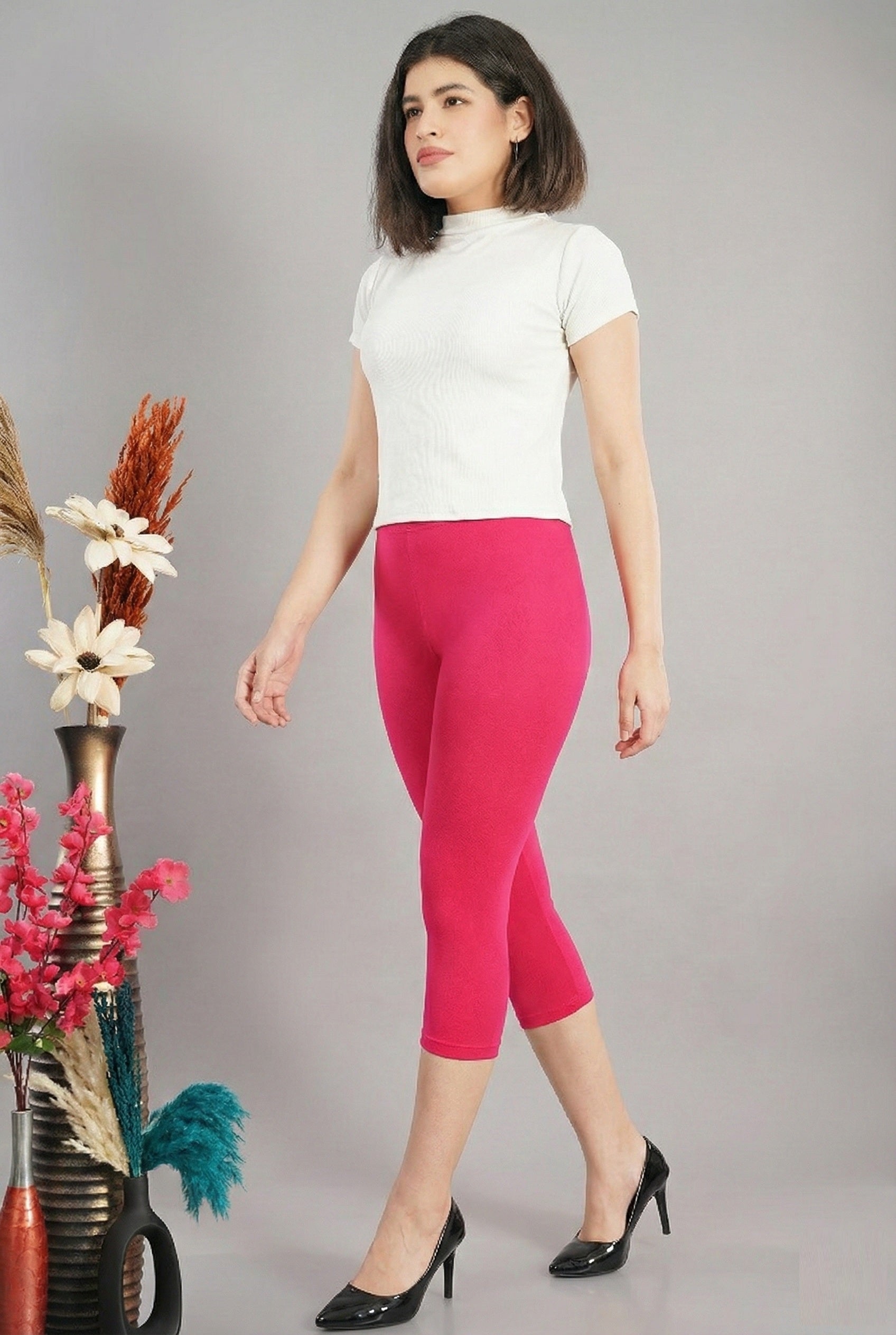 Shsuvia Women's Mid Waist Stretchable Cropped 3/4th Length Leggings